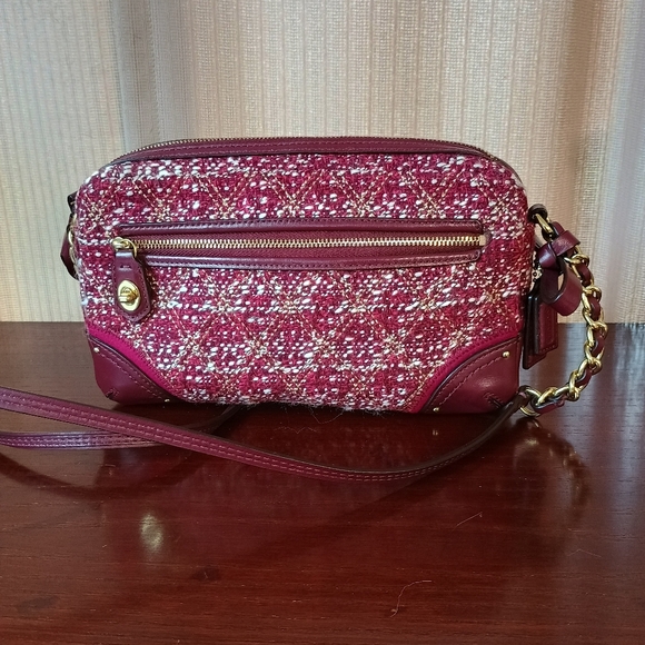 Coach Chelsea Tweed Burgundy and Gold accents shoulder bag - Picture 1 of 5